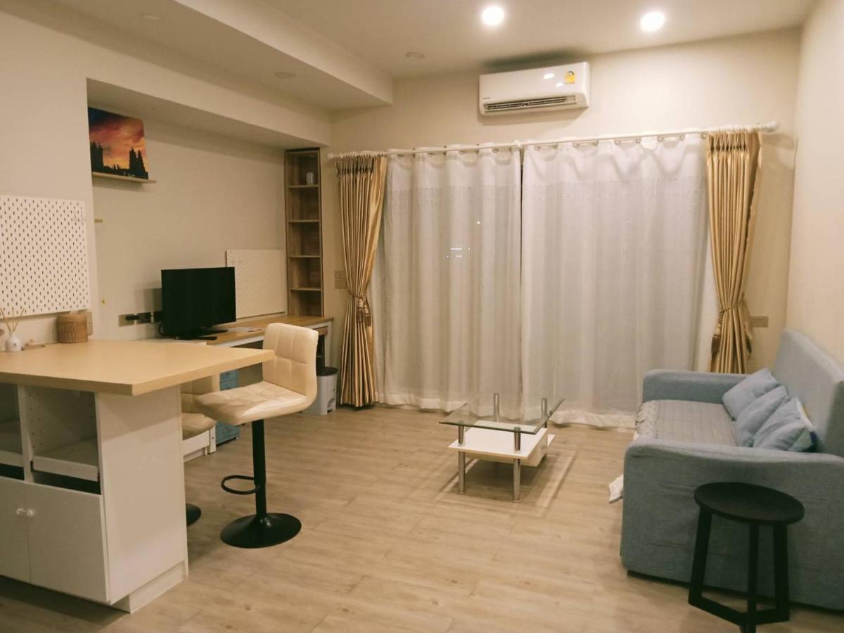Harmony Family Room Bangkok Exterior photo